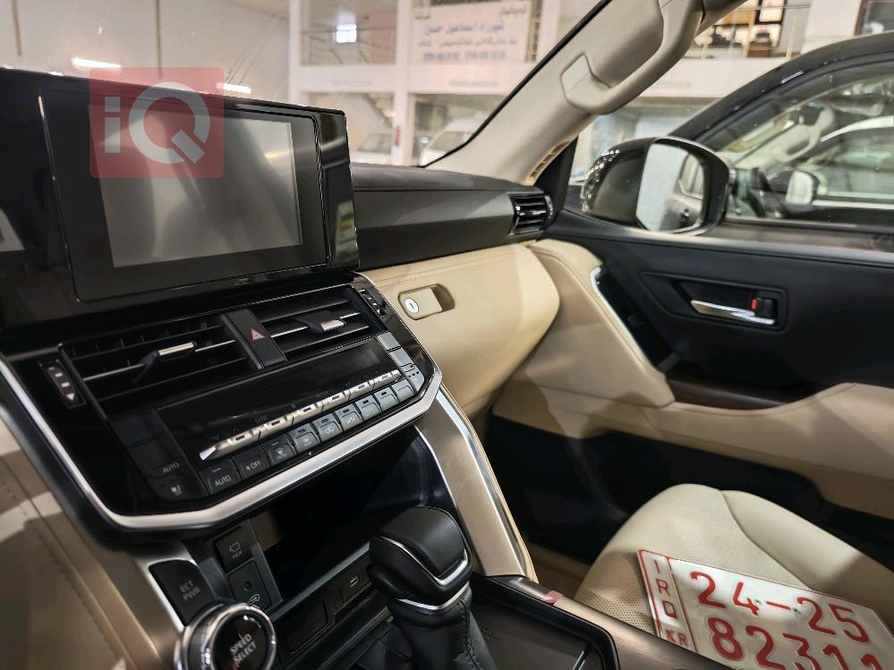 تويوتا لاندكروزر